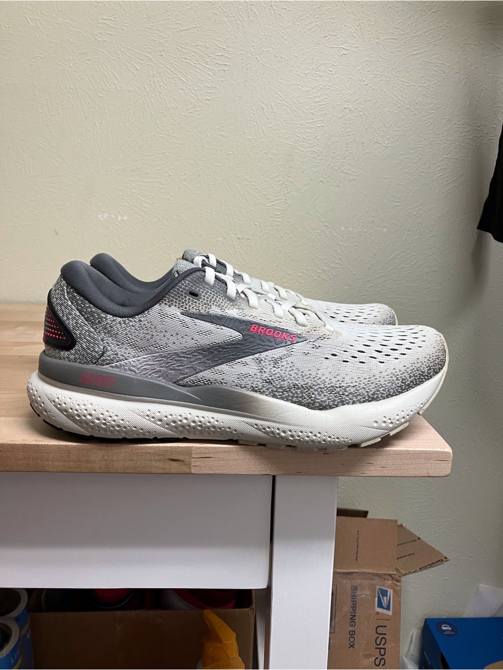 Brooks Women’s Ghost 16